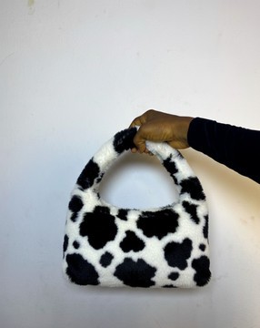 Sac à main duveteux à imprimé vache fantaisie
