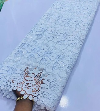 cordon dentelle avec petite séquence 5 mètres