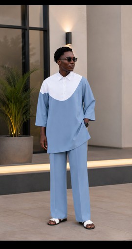 Ensemble tunique et pantalon pour homme à blocs de couleurs bleu et blanc – Coupe décontractée, tenue casual deux pièces