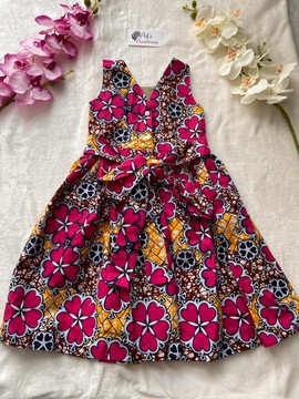 Beautiful girl dress in wax “Rose”