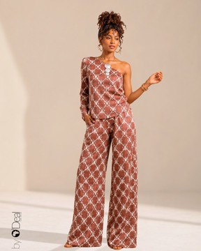 Magnifique Ensemble pantalon stretch et son top