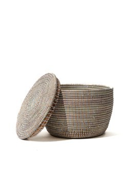 Panier de rangement avec couvercle