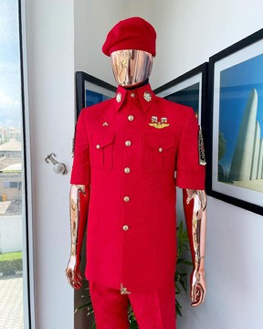 A reloaded Candy red, “veteran” vintage “Havana” French safari suit