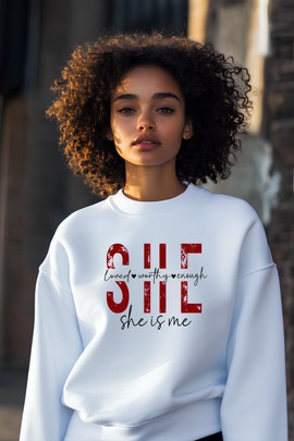 Sweatshirt - She is Me