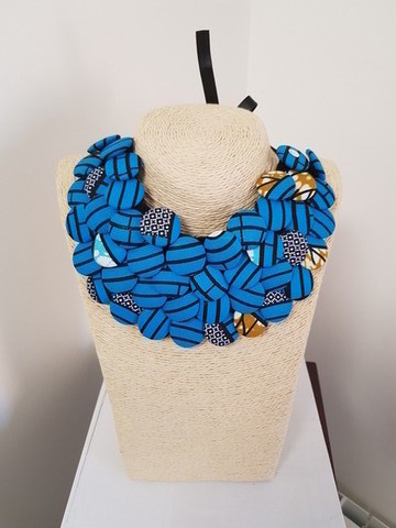 Necklace in wax "Adan's knot"