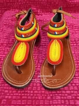 Sandales pour femmes africaines, sandales Massaï, sandales d'été, sandales en cuir perlé, chaussures pour femmes