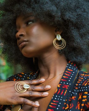 Magnifique boucles d’oreilles “Isis”