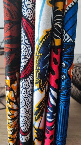 Lot de 5 coupons en wax par 1/2 yard, half bundle 45cm/116cm 100 % coton,,différents motifs