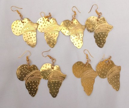 Boucles d'oreilles africaines/ bijoux pour femmes/ boucles d'oreilles faites à la main