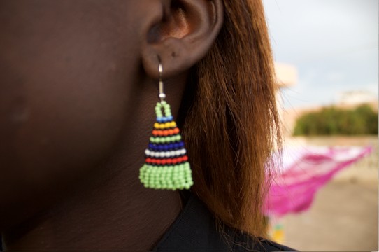 "THIATE cream green" earrings