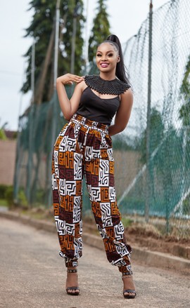 African labyrinth print pants