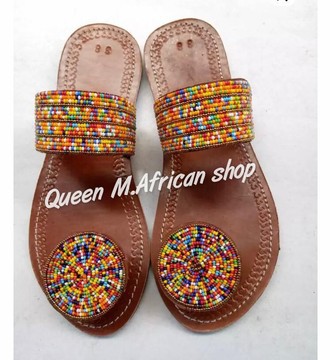 Femmes africaines sandales multicolores / sandales en cuir / sandales plates marron