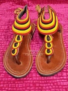 Sandales pour femmes africaines, sandales Massaï, sandales d'été, sandales en cuir perlé, chaussures pour femmes