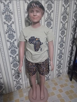 Handmade African Kids Two-Piece Outfit – Cotton T-Shirt with Africa Appliqué &amp; Ankara Print Shorts