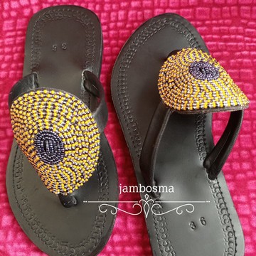 Sandales pour femmes africaines, sandales Massaï, sandales d'été, sandales en cuir perlé, chaussures pour femmes