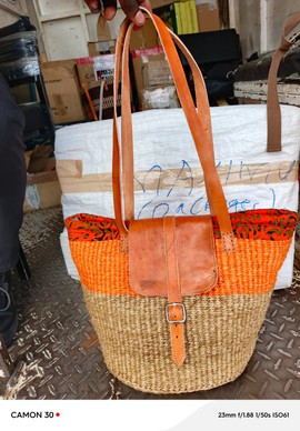 Sisal Handwoven tote bag with zipper and lining