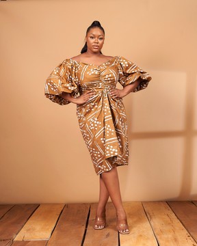 MARRON NINIOLA