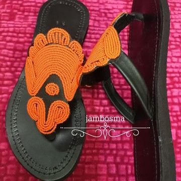 Sandales pour femmes africaines, sandales Massaï, sandales d'été, sandales en cuir perlé, chaussures pour femmes
