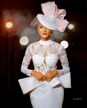 Belle robe de mariée civique