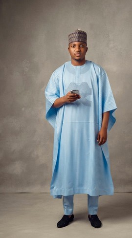 Tenue de kaftan bleu clair pour homme
