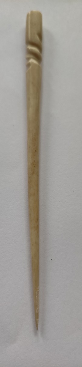 Hair stick to undo braids or for hairstyle