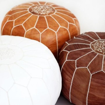 Ensemble de trois pouf en vrai cuir naturel