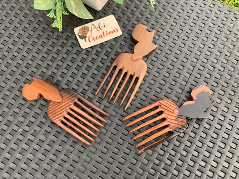Afro ebony comb "map of Africa"