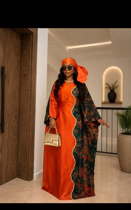 Robe caftan longue colorblock orange et imprimé Adire à panneaux ondulés pour femme, avec foulard assorti – Robe maxi à panneaux ondulés pour femme