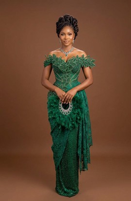 Robe bustier à épaules dénudées et taille basse