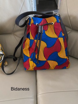 Tote bag in wax