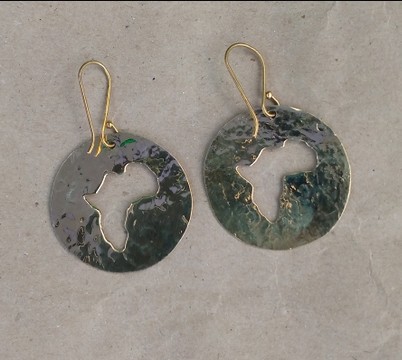 Boucles d'oreilles africaines / bijoux femmes / boucles d'oreilles carte africaine martelées