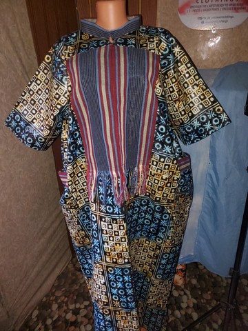 Long boubou kaftan en batik et aso-oke tissé à la main