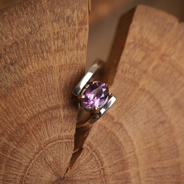 Sapphire ring