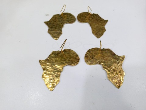 Boucles d'oreilles africaines/ bijoux pour femmes/ boucles d'oreilles faites à la main