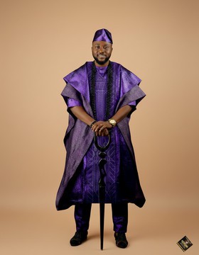 Ensemble trois pièces d’agbada violet pour homme