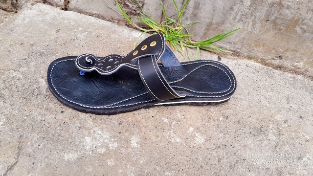 Handcrafted Black Leather Artistic Thong Sandals – Ornate Shield Slides with Gold Eyelets