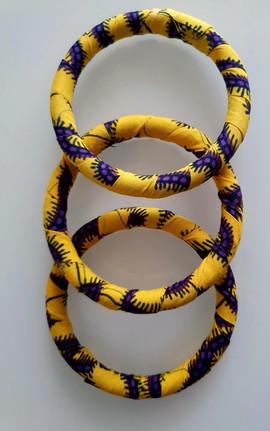 Lot of 3 bracelets in wax