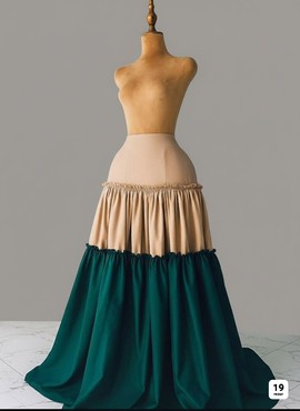 Aisha's Elegance: Stunning Two-Tone Ruffled Skirt
