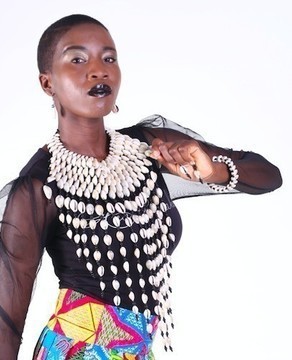 Necklace "Linguere Ndatté Yalla"