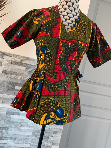 Sara wrap top