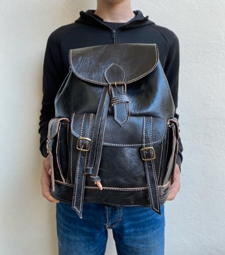 Sac à dos en cuir véritable haute qualité 100% fait main.