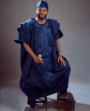 4 piece set of Aso oke African men's clothing/wedding suits/Dashiki/men's shirt.
