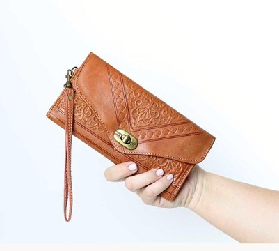 portefeuille fait main en vrai cuir