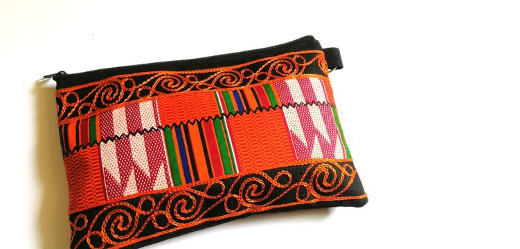 Feather pouch
