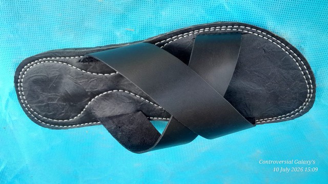 Handcrafted Premium Black Leather Cross-Strap Slides – Relaxed Fit Urban Eco-Sandals