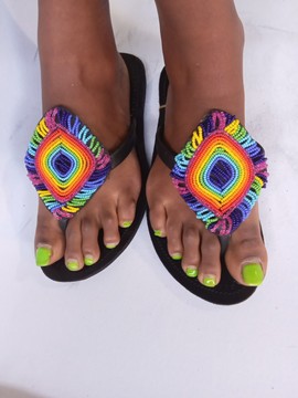 Sandales maasaï femmes africaines / 2021 / newstock / cuir / sandales plates