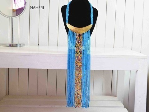 Collier de perles africaines, pièce de cou à franges Tribal bleu. Cadeau pour elle