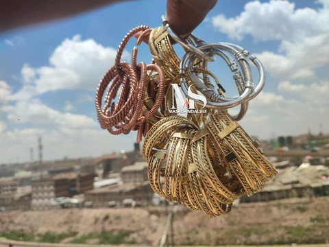 Bracelets en laiton africains, bracelets de manchette, bracelets de manchette en laiton