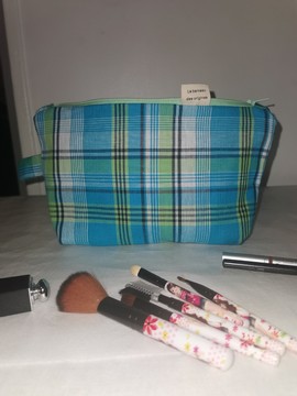 Toilet bag model Petit Madras Blue Handmade