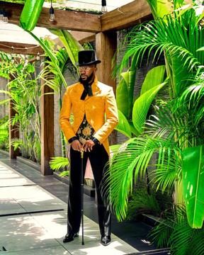 The “Bridgeton” 24 VS 5 Suit.